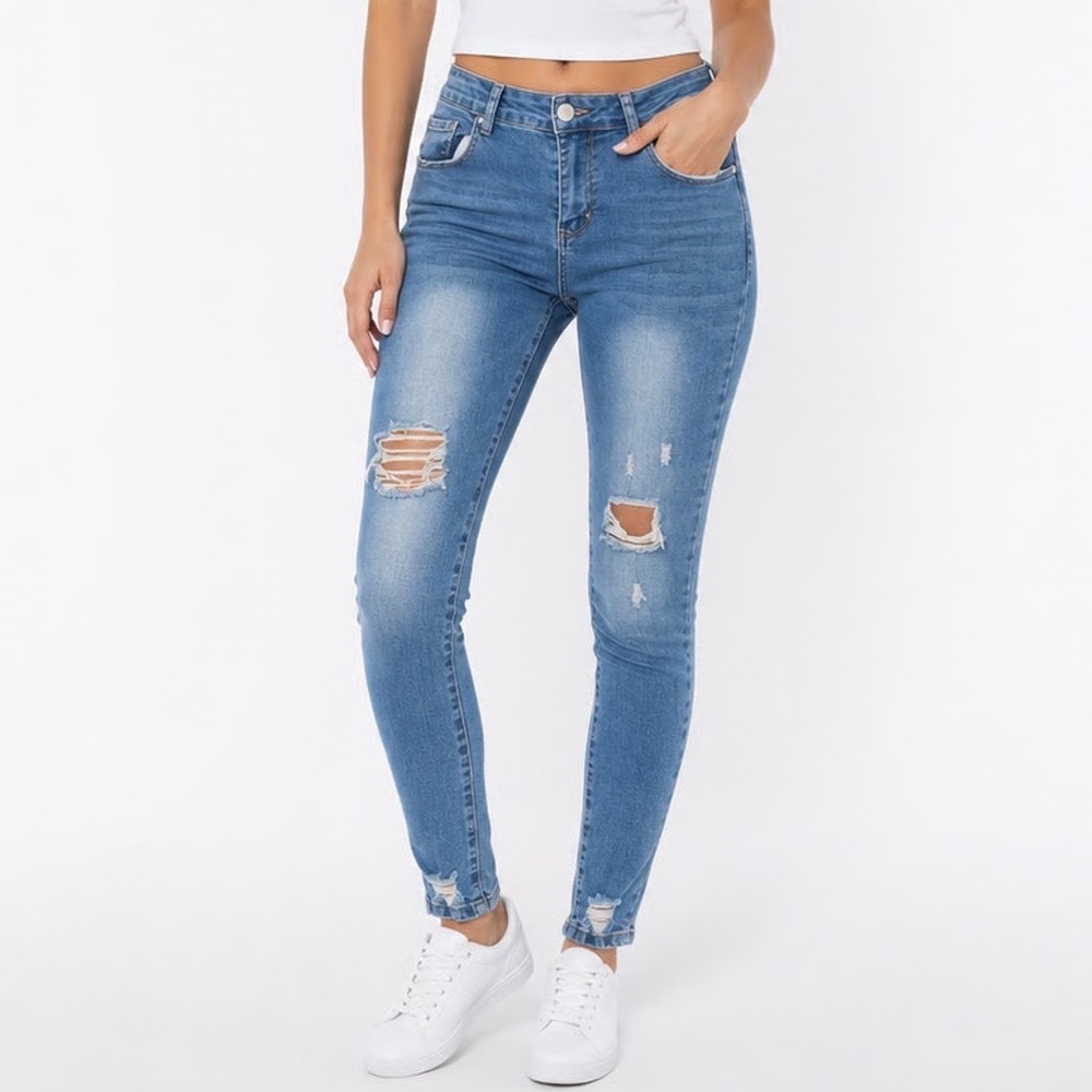 Blue Savvy Women Size 14 Distressed Skinny Jeans Medium Wash Ripped Knee Edgy